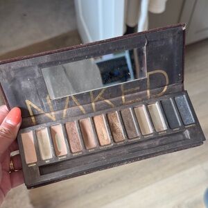 Urban Decay Naked Eyeshadow Palette — Neutral Creams, Browns & Golds